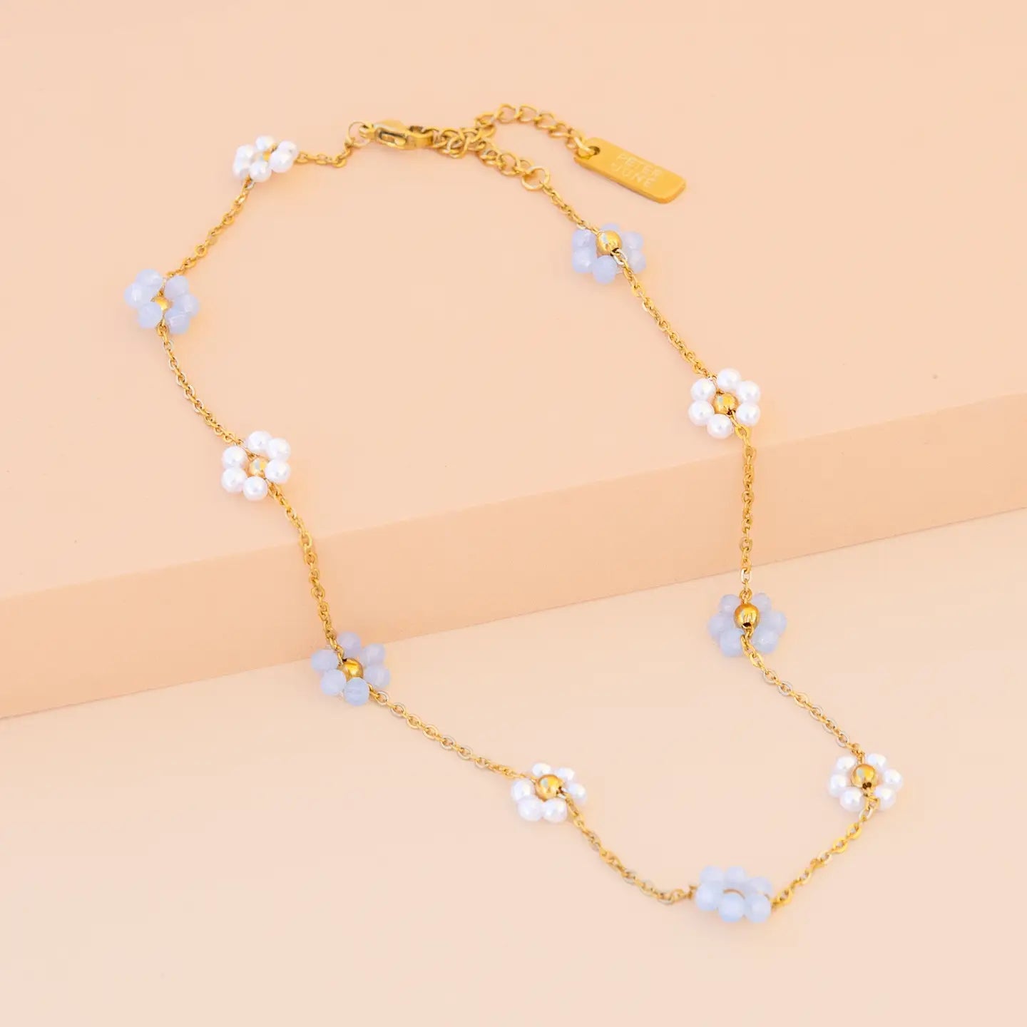 Daisy Chain Necklace Sky