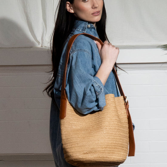 Savannah Woven Bucket Bag