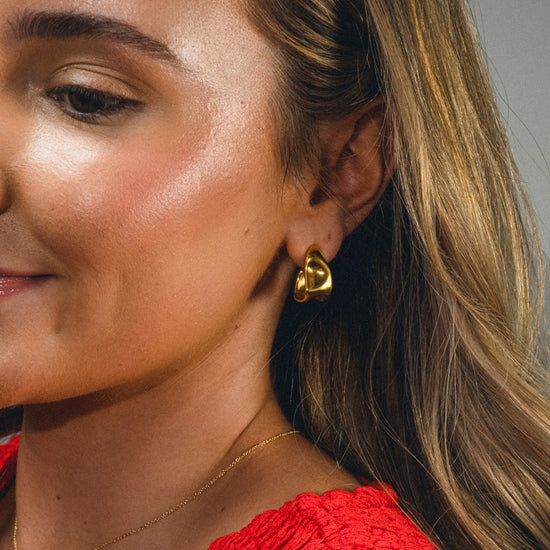 Chloe Hoops