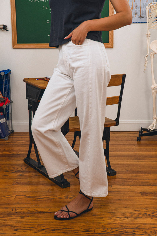 Slim Barrel Jean