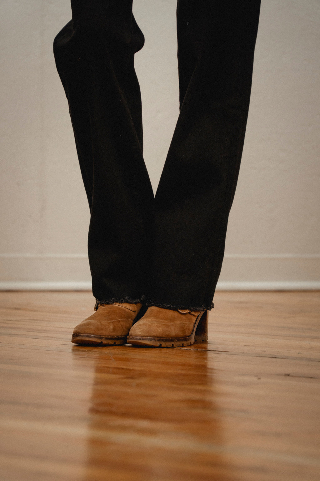 High Rise Slim Wide Leg Raw Hem MD