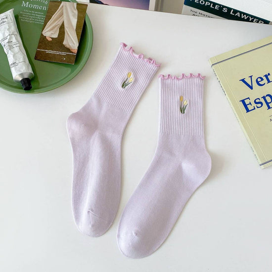 Embroidered Tulip Ruffle Socks Purple