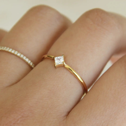 Adela Ring