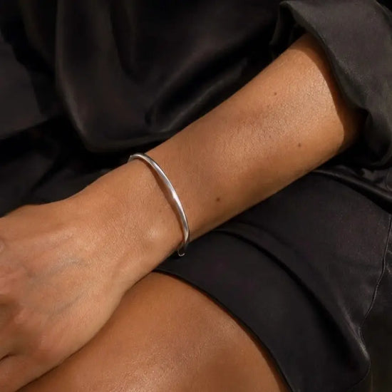 Paros Bangle Silver