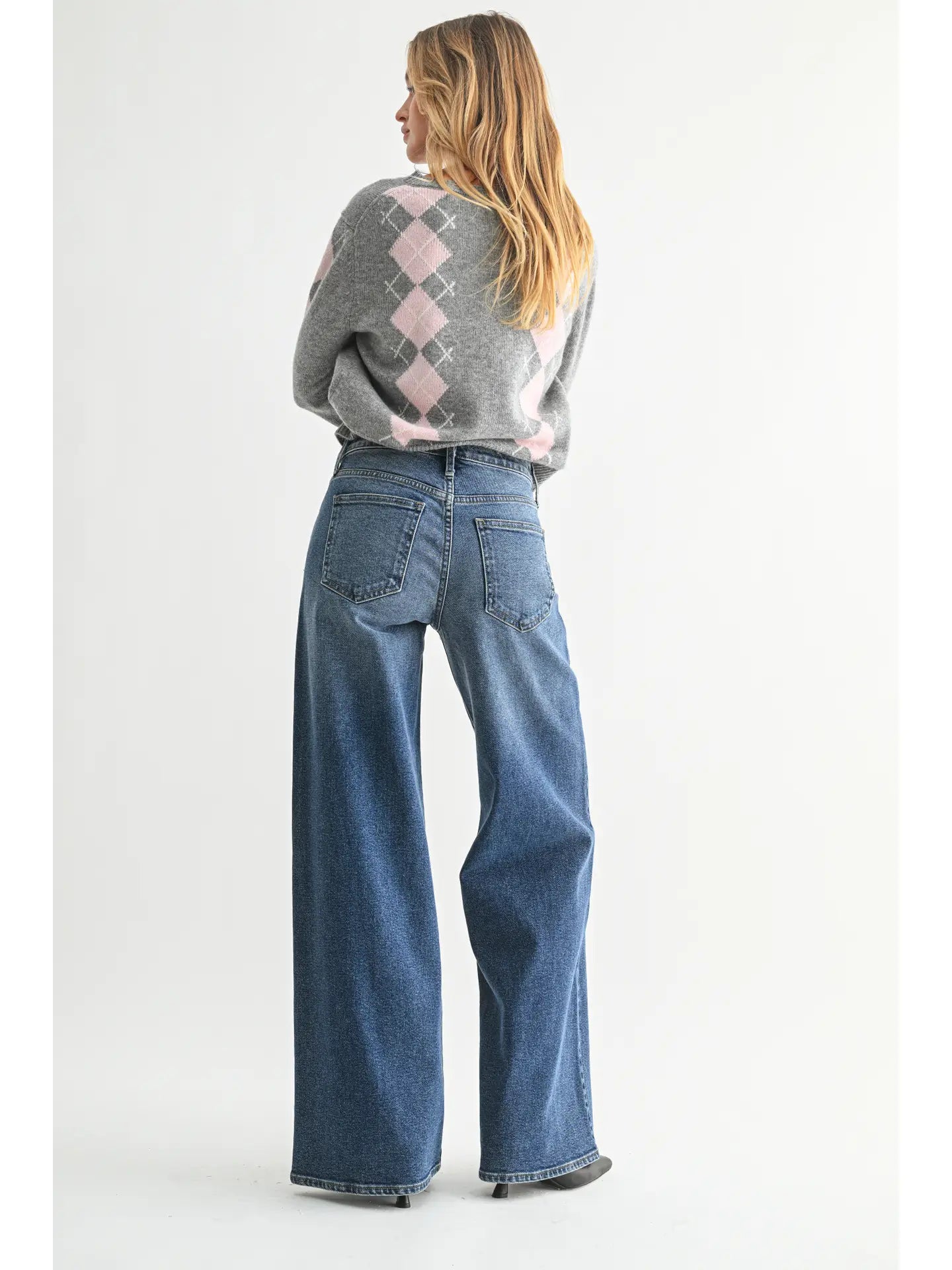 Mid Rise Ultra Wide Leg