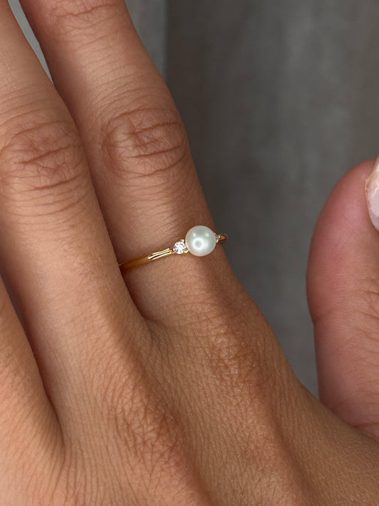 Delicate Pearl Ring
