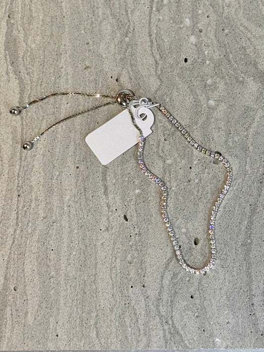 Thin Diamond Toggle Bracelet