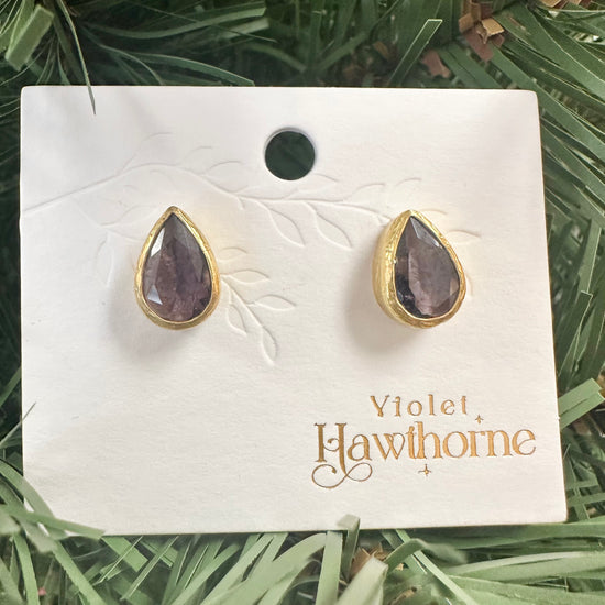 Essie Stud Earrings Plum