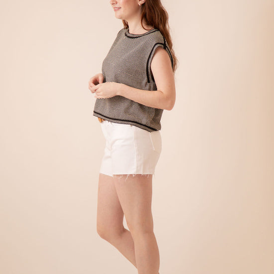 Mid Rise Stretch Shorts