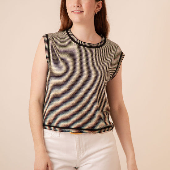 Mid Rise Stretch Shorts