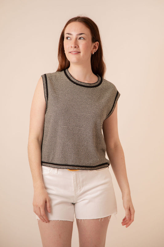 Mid Rise Stretch Shorts