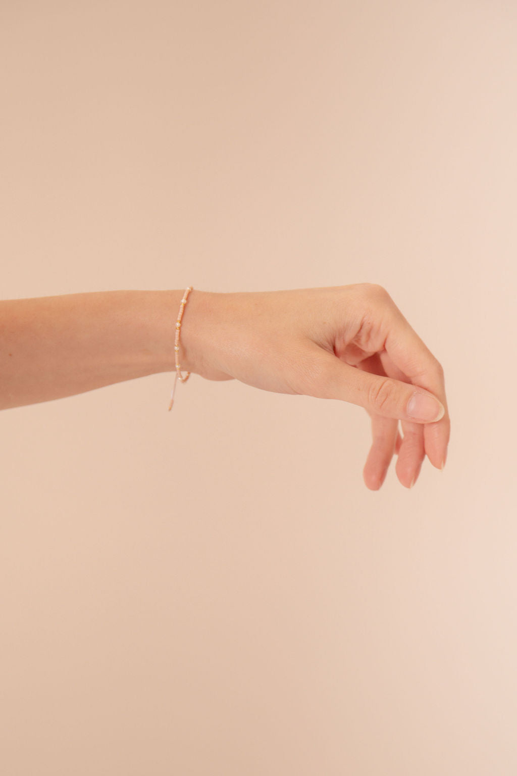 Quinn Bracelet Peach
