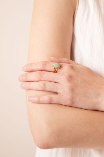 Safiya Teardrop Ring