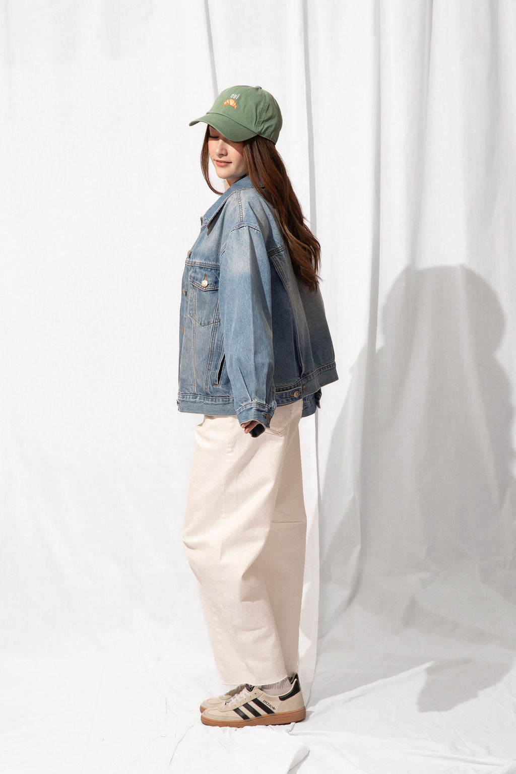 Barrel Jeans with Seams