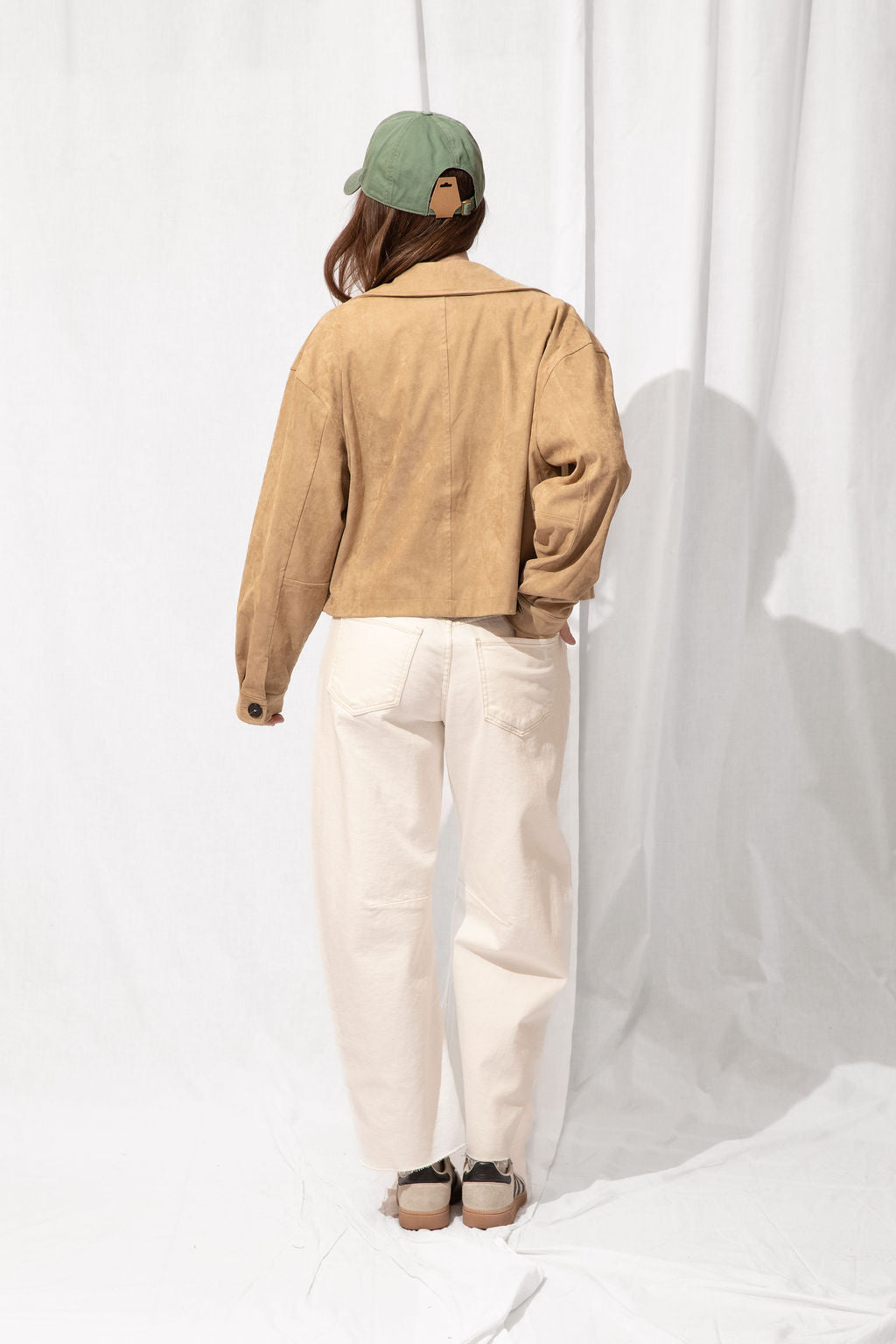 Barrel Jeans with Seams