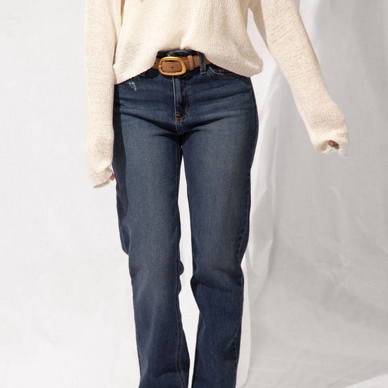 Mid Rise Slim Straight Leg