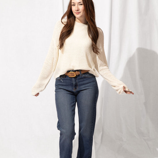 Mid Rise Slim Straight Leg