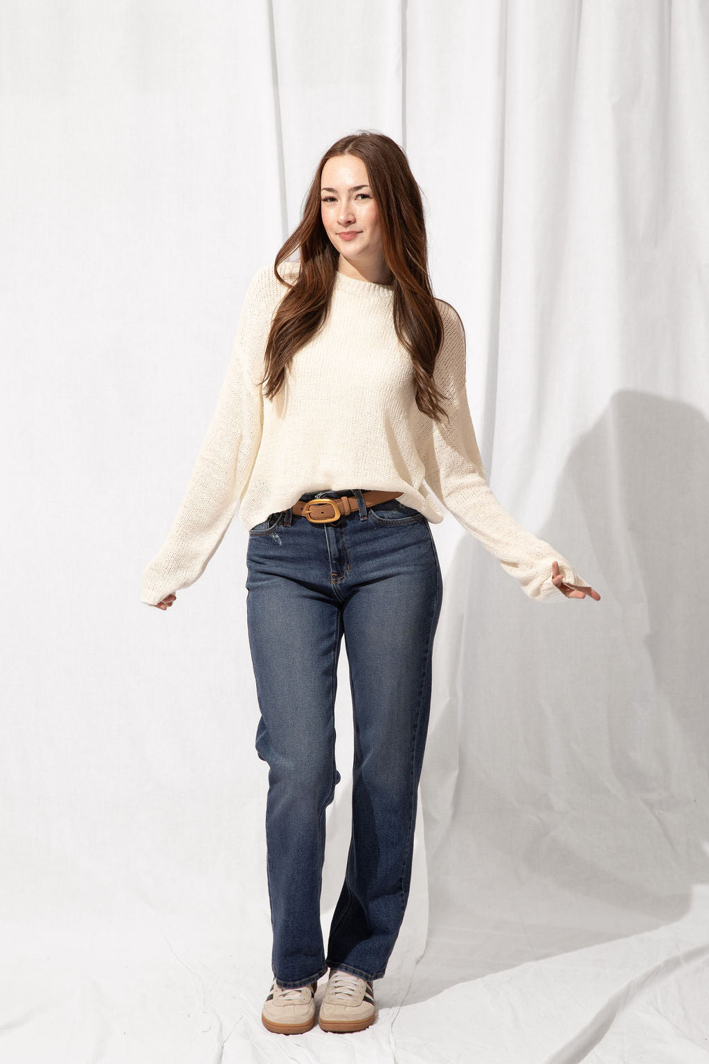 Mid Rise Slim Straight Leg