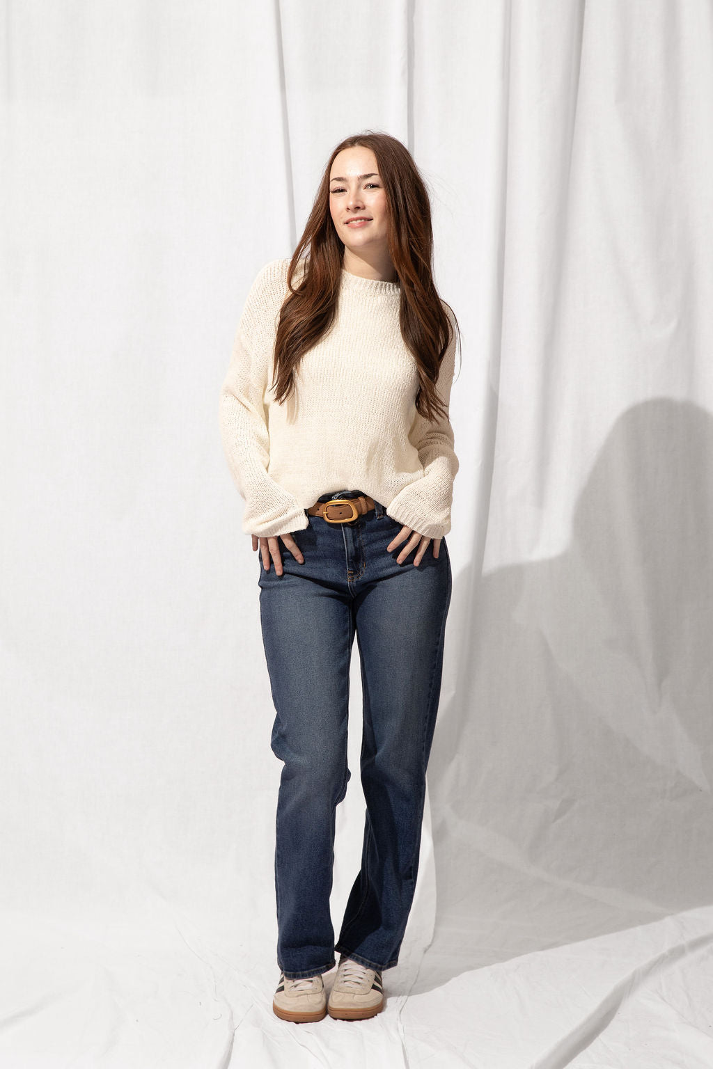 Mid Rise Slim Straight Leg