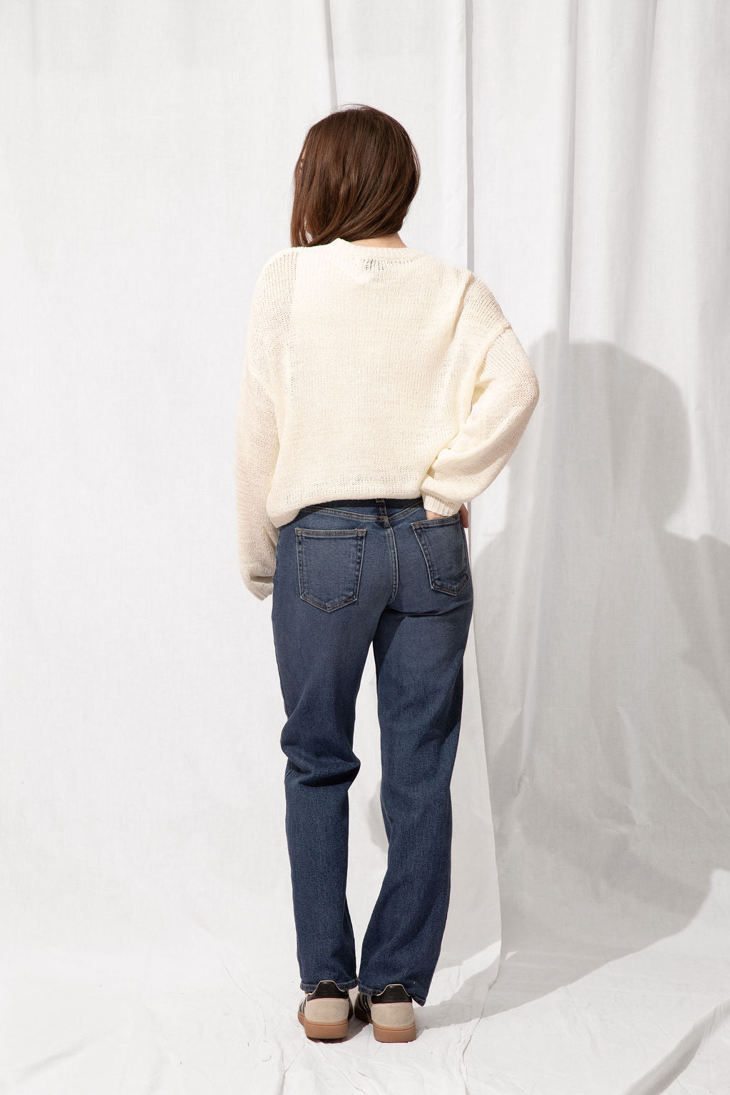 Mid Rise Slim Straight Leg
