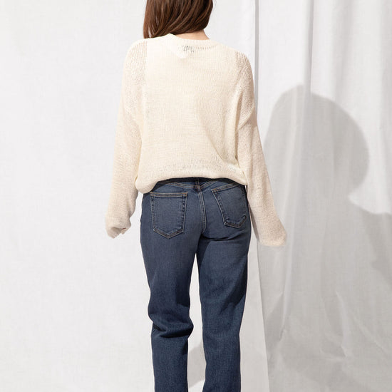 Mid Rise Slim Straight Leg