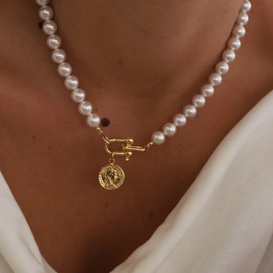 Nova Pearl Necklace
