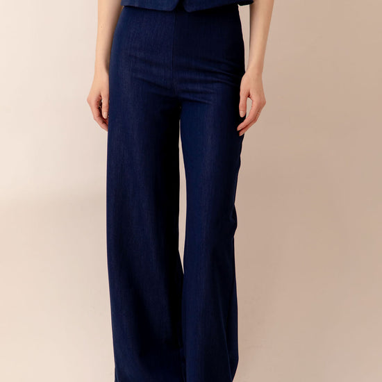 Karlie Pant