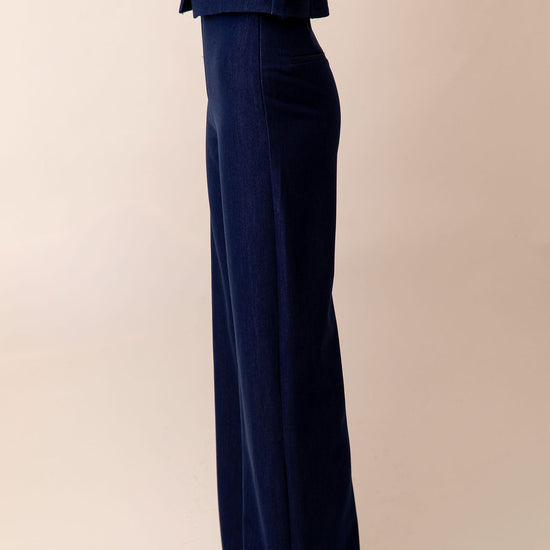 Karlie Pant