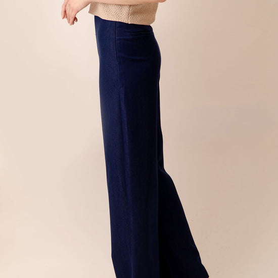 Karlie Pant