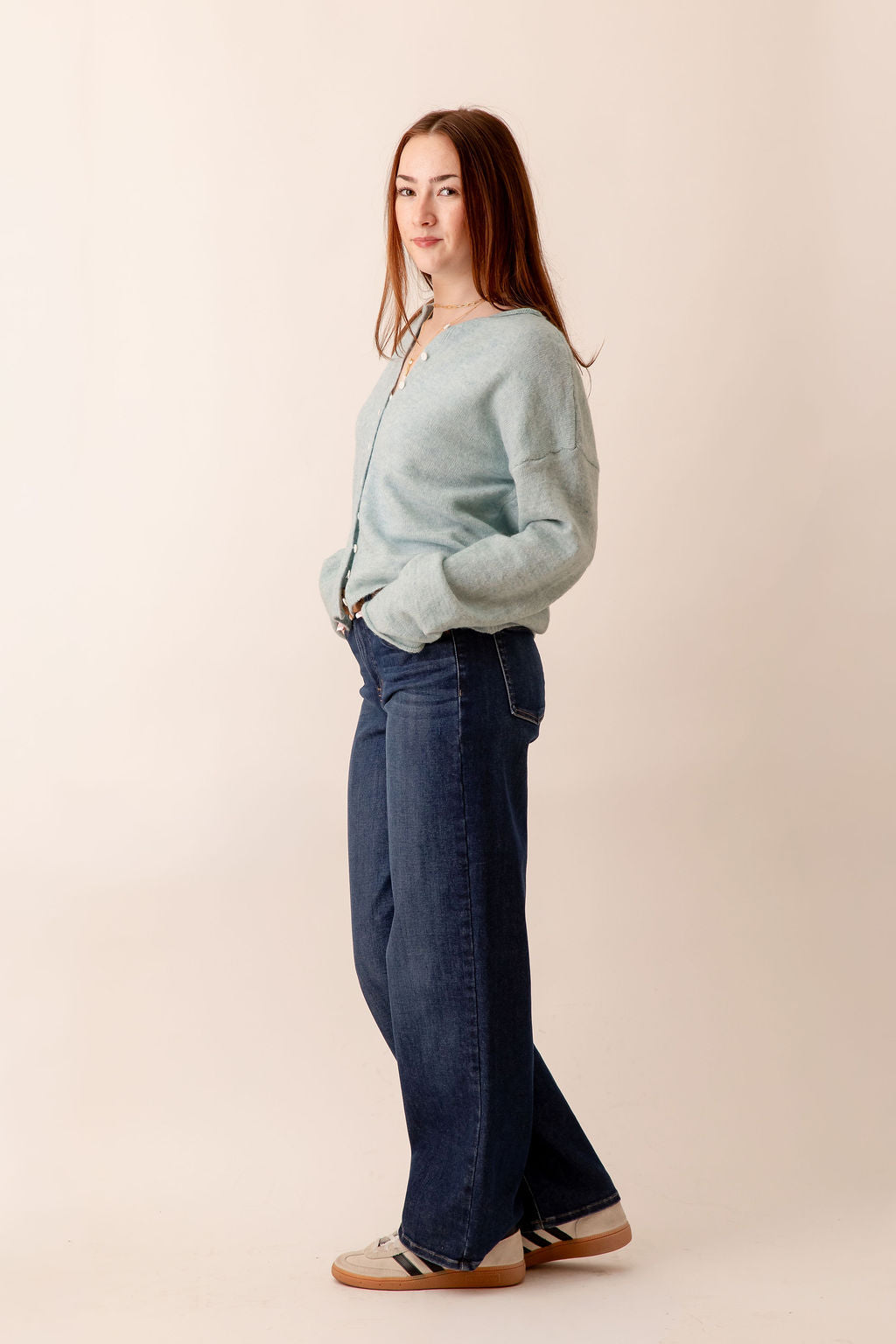 Mid Rise Loose Straight Leg
