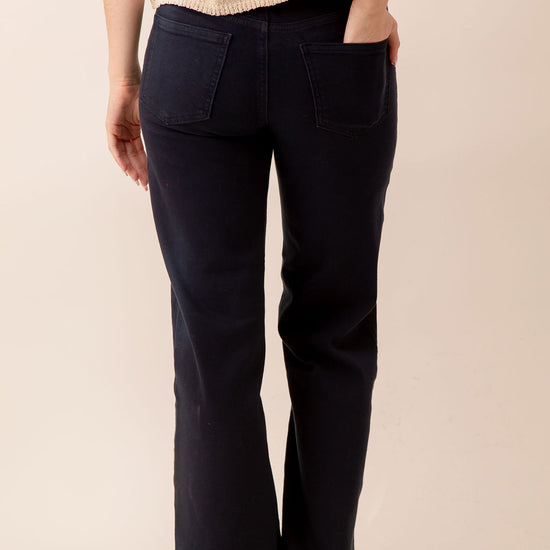 Utility Pocket Relaxed Straight Leg